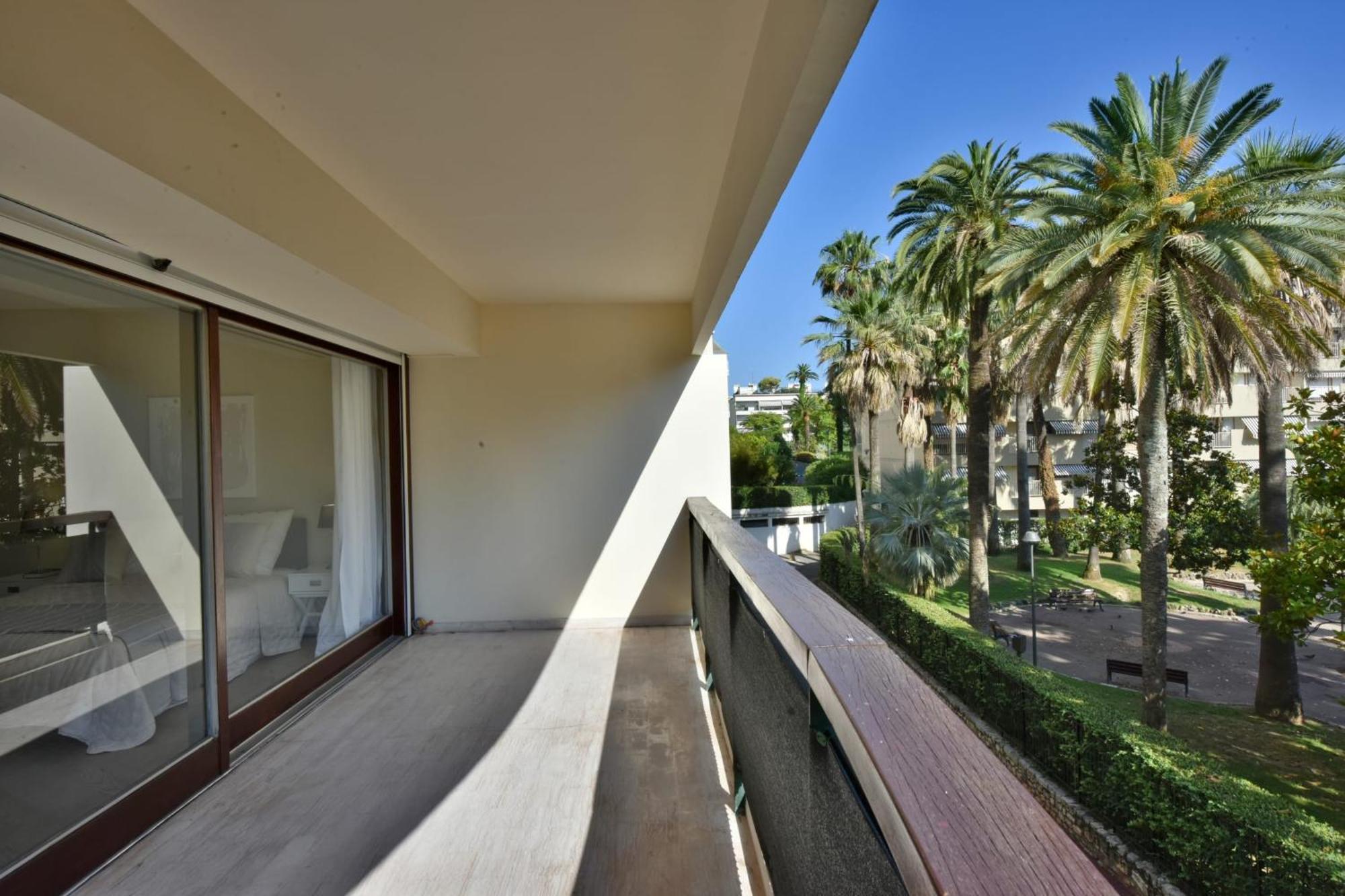 Cannes - 2-Br Flat 15-Min Walk To The Beaches Εξωτερικό φωτογραφία