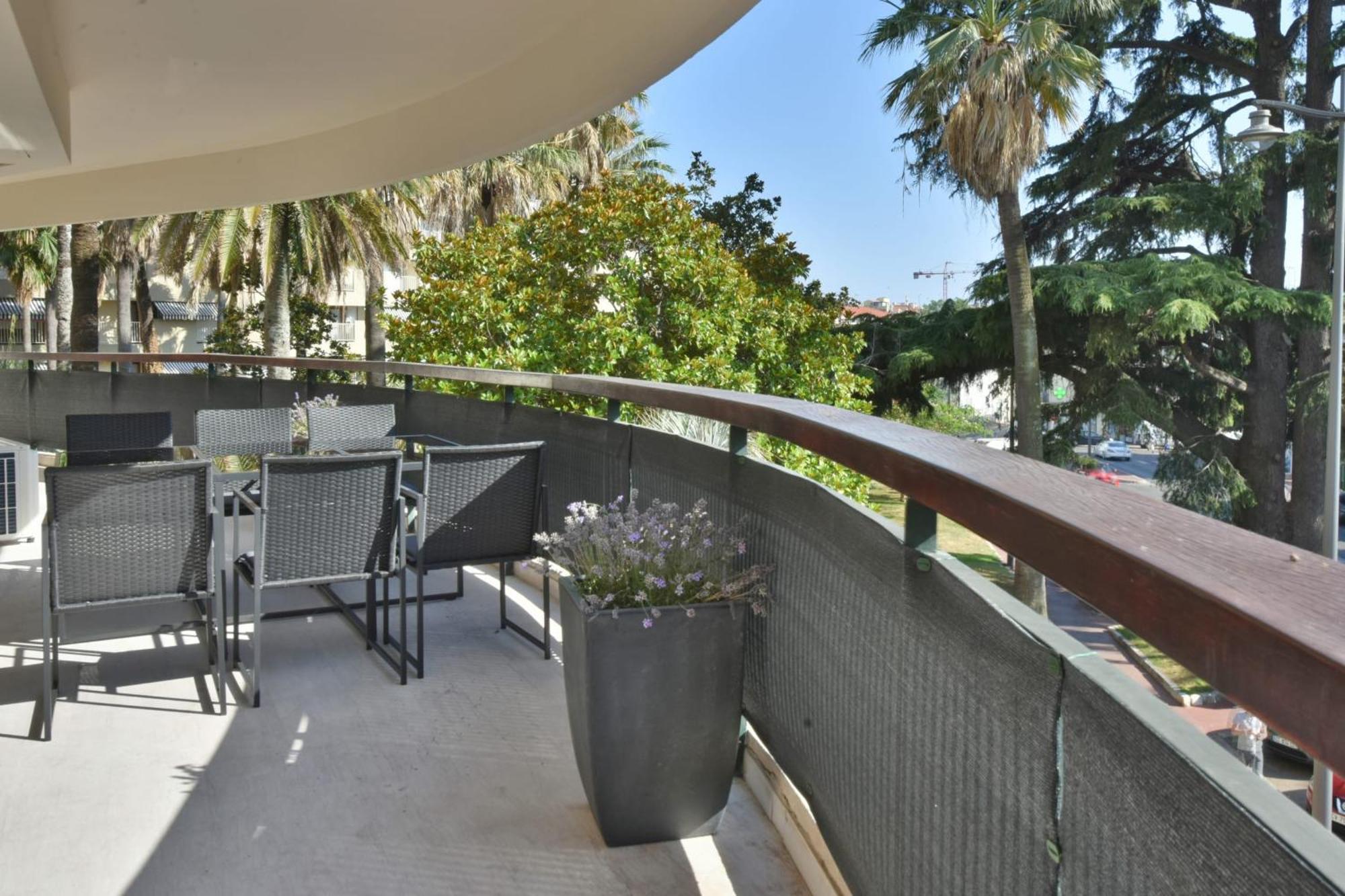 Cannes - 2-Br Flat 15-Min Walk To The Beaches Εξωτερικό φωτογραφία